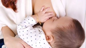 Breastfeeding facts every new mother should know: Expert debunks myths about milk supply, pain and night feeding