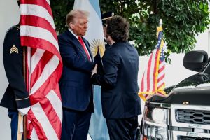 Trump e Milei, governantes suicidas