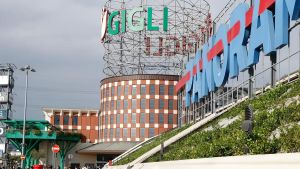 Ferragosto, quali centri commerciali sono aperti in Toscana: la mappa e gli orari
