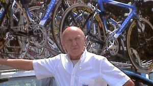 Addio a Giancarlo Ferretti, storico dirigente del ciclismo. Dalla sua ammiraglia sono passati i grandi campioni del ciclismo