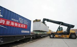 China: fábricas que produzem demais, imóveis que não vendem