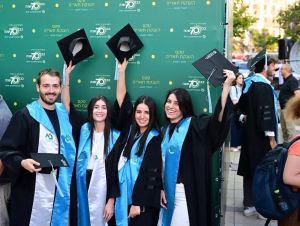 A Generation of Leaders Enters the Workforce