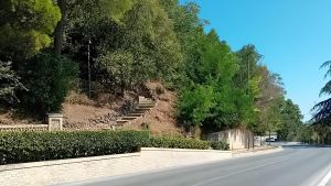 Donna molestata da un esibizionista in via Nazario Sauro