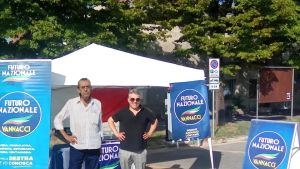 Boara Pisani, dopo lo scandalo Candidopoli Foti gestisce il gazebo dei vannacciani