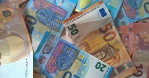 Consumi sopra il record del 2007 Italiani pazzi per hi-tech e cultura