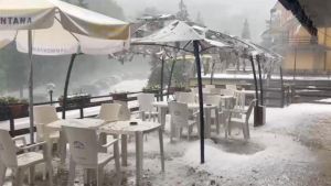 Pian del Poggio colpita da una violenta grandinata