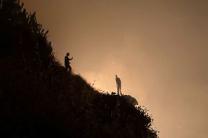 Big Sur locals stay behind to save their world from burning