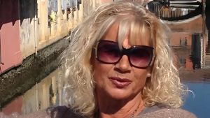 Addio a Donata, muore per un malore in acqua la volontaria di Cervia Social Food
