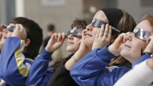 Sense parlar de l’eclipsi