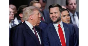 През април Тръмп хвърля оставката?