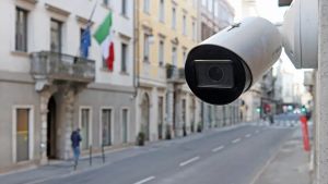 Come cambia la sicurezza dopo il decreto del governo: «Oltre 3.000 telecamere pronte all'Ai in regione»
