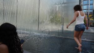 Non tutti hanno diritto al fresco. La povertà climatica come nuova ingiustizia esistenziale