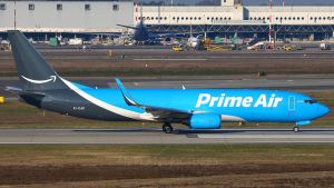 Amazon Air lascia Malpensa e si trasferisce a Montichiari, quasi 200 lavoratori in bilico: “Scelte commerciali”