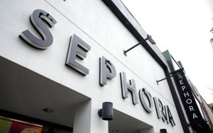 Sephora denies opening stores in Israel; will sell products via Israeli retailer