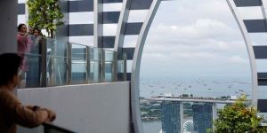 Singapore is growing like an emerging market amid Middle East crisis