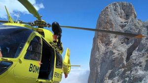 Herido un montañero al sufrir una caída de 20 metros en los Picos de Europa