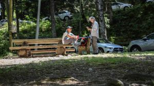 In fuga dall’inferno della città, la scelta di vita contro l’afa: “Ci trasferiamo in montagna”