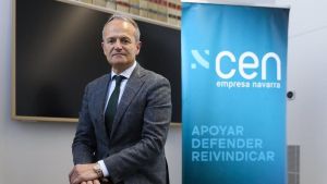 Al señor Piquer, de la Confederación Empresarial Navarra