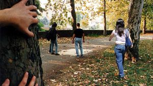 Il vicino di casa ‘terribile’: “Minacce e acqua sporca lanciata addosso”. Stalking in condominio