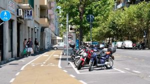 Trieste, aggredita per strada con un coltello puntato alla gola: arrestato l'ex compagno