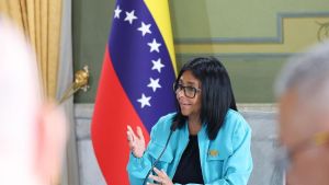 La empresa que activó la compra del chalé para Ábalos recurre al Gobierno de Sánchez para impedir que Delcy Rodríguez ceda su negocio a EEUU