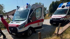 Colli Verdi, finiscono con l’auto nella scarpata: un 84enne via in elisoccorso