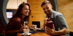 Qué ocurre después del ‘match’: citas, sexo y relaciones en las aplicaciones de citas