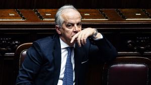 Italia detiene a 3 personas y devuelve a otras 21 desde la entrada en vigor de los controles a los viajeros procedentes de España