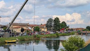 Allarme siccità lungo il Villoresi: mais secco nei campi, coltivatori furiosi. “Va rivista la regolazione dei laghi”