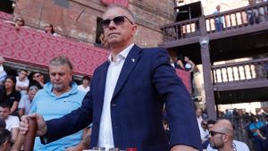 Palio, il mossiere Bircolotti vedrà i fantini. “La rincorsa sta come a luglio? Non c’è nessun problema”