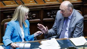 La promessa nucleare del governo Meloni salta l'appuntamento con l'estate