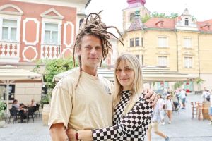 (PORTRET TEDNA) Tina Vrdjuka Kekec in Matjaž Kekec: Žonglerja, ki sta s cirkuško revolucijo osupnila Ptuj