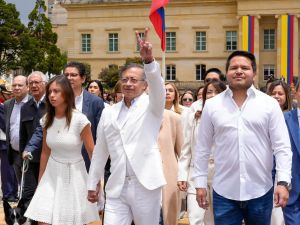 Las ocho movidas de último minuto de Gustavo Petro como presidente