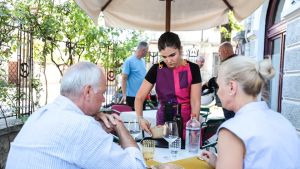 A Gorizia i ristoranti perdono il 30% delle prenotazioni, si prevede un Ferragosto senza pienone