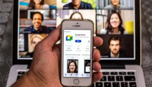 Google Meet can now take notes at in-person meetings