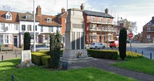 Palestine vigil at Norfolk war memorial axed after police and pub landlord intervene