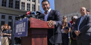 Doctors Like El-Sayed and Me Agree: It's Time for Medicare for All