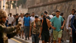 A Ceuta 2mila migranti bambini, il Papa: “Calpestata la dignità di chi fugge da guerre, violenza e povertà”