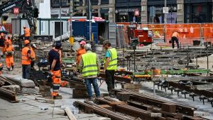 La Lombardia corre con il Pnrr: ultimati oltre 115mila progetti. Como prima in classifica e Milano ultima