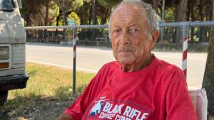 Aggredito anche Giorgio Musiani, il padre di Nicola: preso a pugni mentre difendeva la sua bicicletta