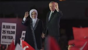 Çeyrek asırlık irade