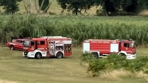Incendio in un deposito. A fuoco oggetti e utensili. Nessun pericolo nell’aria