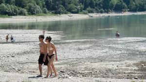 Laghi vuoti e indotto a rischio, Confcommercio Belluno:«Così si butta via la stagione estiva»