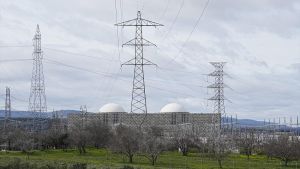 Almaraz: el Gobierno blinda el negocio nuclear del oligopolio eléctrico