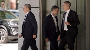 La UDEF rastrea el pago de 300.000 euros de un accionista de Plus Ultra al testaferro de Zapatero