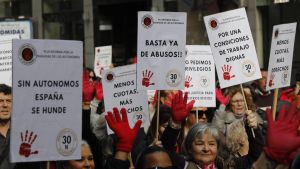 Los autónomos tienen que esperar hasta medio año para montar su negocio: 