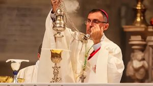Assunzione di Maria, l’arcivescovo Gambelli: “Festa delle donne contro la violenza, Giuseppe rifiutò il patriarcato
