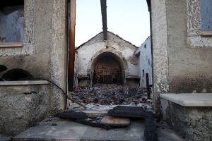 Vatra ostavila pustoš na više mesta u Dalmaciji, u Omišu stradala državljanka Bosne i Hercegovine