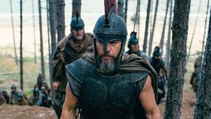 Comment Simon Abkarian, génial en général de Gaulle, met K.-O. Matt Damon, alias Ulysse, sur le ring de nos fantasmes romanesques