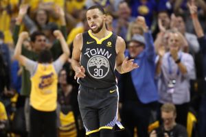 Stephen Curry Trade Rumors Persist as Warriors Insist Superstar Remains Committed to Golden State